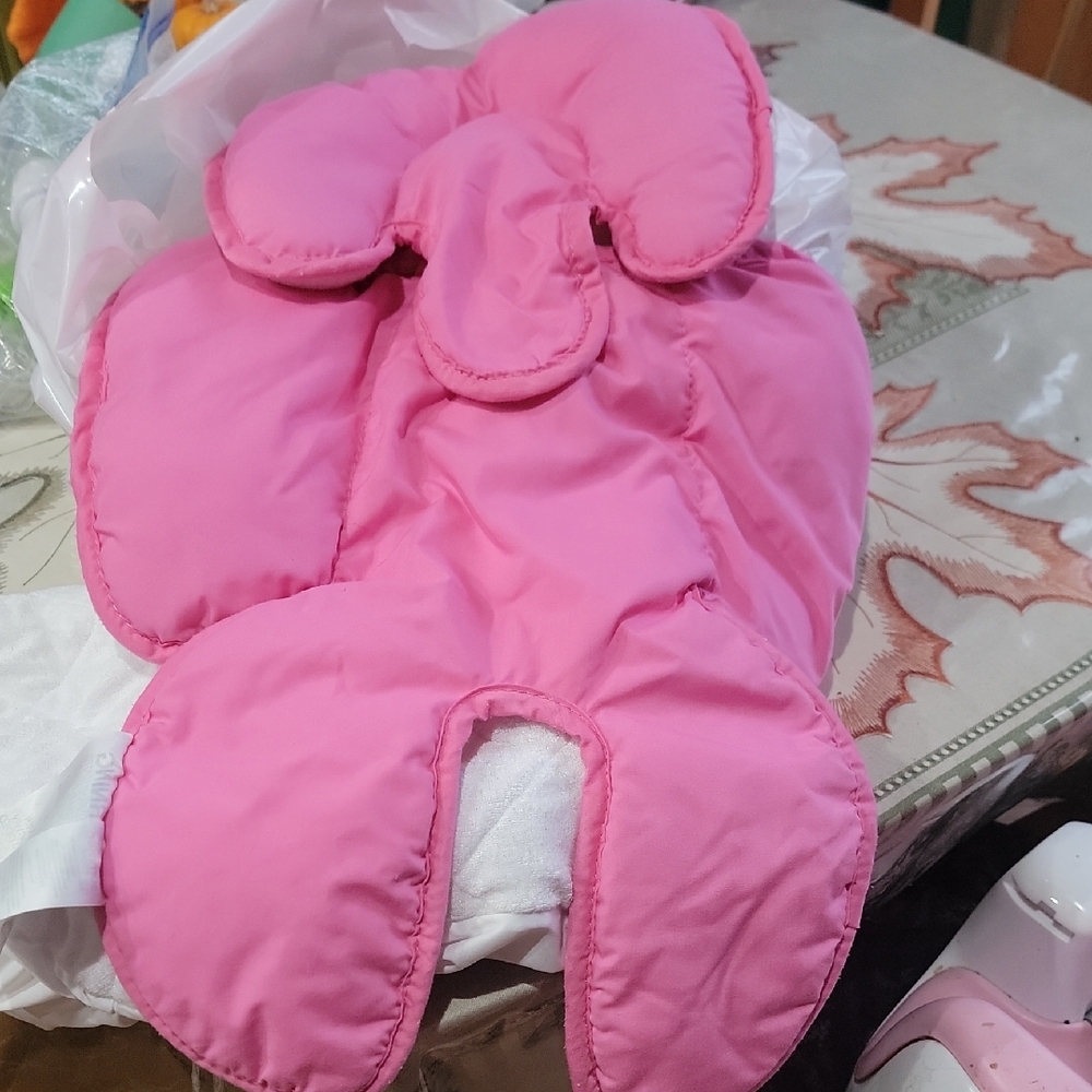 Infant Snuzzler Infant Support for Car Seats and Strollers Velboa Pink by Summer